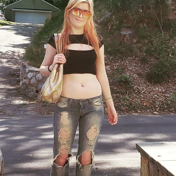 Meet your Posher, Lindsey - Picture 7 of 8